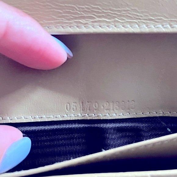 Authentic!! Gucci Web Long Bifold Wallet - Picture 10 of 12